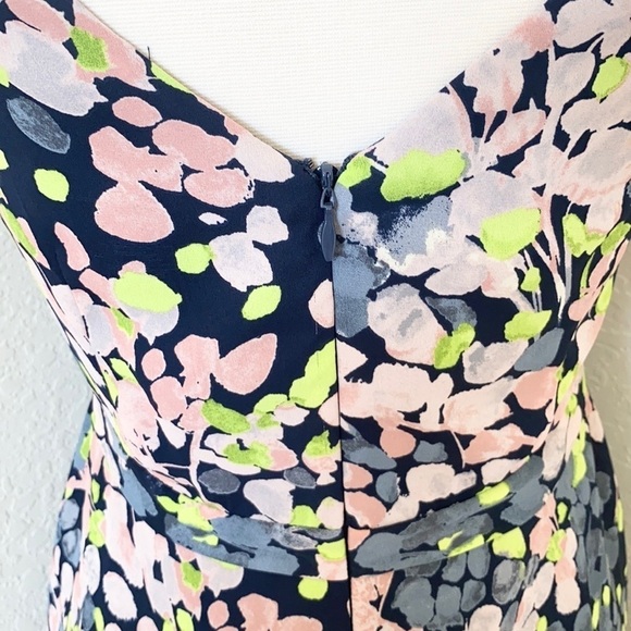 BCBGMaxAzria Jessica Floral-Print Dress - Picture 7 of 8